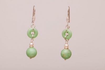 Shades of the Orient - Jade Green Earrings