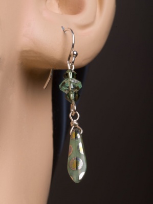 Tin Cup style necklace with matching earrings - Mint Green - Hand Knotted
